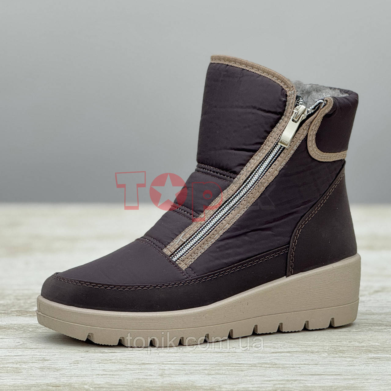 Дутики жіночі зимові коричневі на танкетці Дутики женские зимние коричневые на танкетке (Код: 3645)