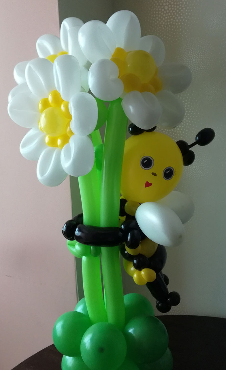 Букет з повітряних куль ромашки-обнімашки з бджілкою, фото 1