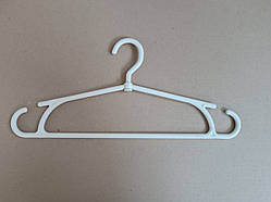 Плічка зима для одягу з вторинної сировини