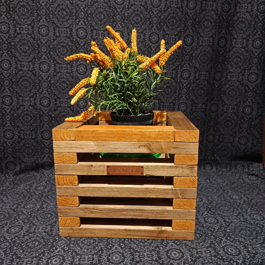 Дерев'яний ящик для квітів, фото 1