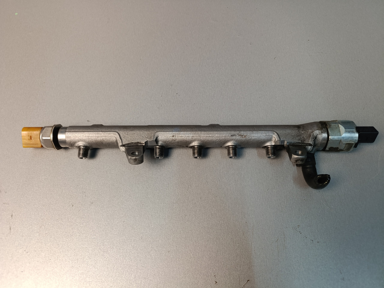 Skoda Octavia A5 1.6 TDI Паливна рампа (комплектна) 03L130089B