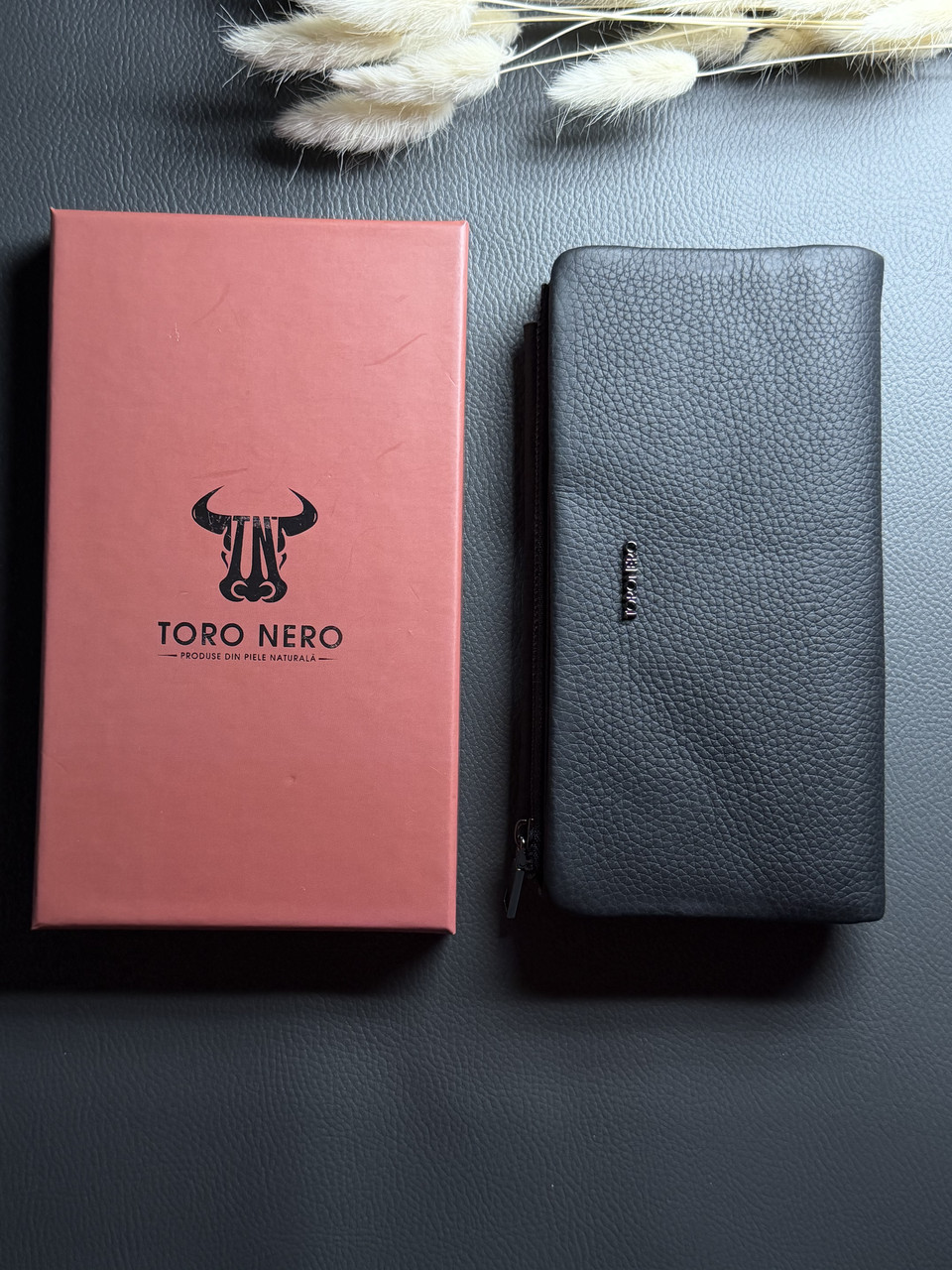 Жіноче шкіряне портмоне TORO NERO, чорне, натуральна шкіра, магнітна застібка, подарункова коробка, фото 1