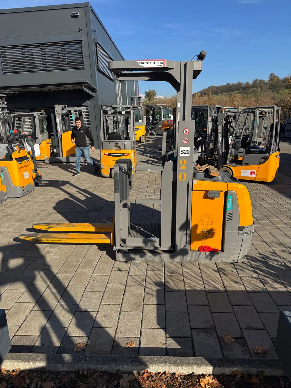 Horizontal Order Picker Jungheinrich EKS 110Z, фото 1