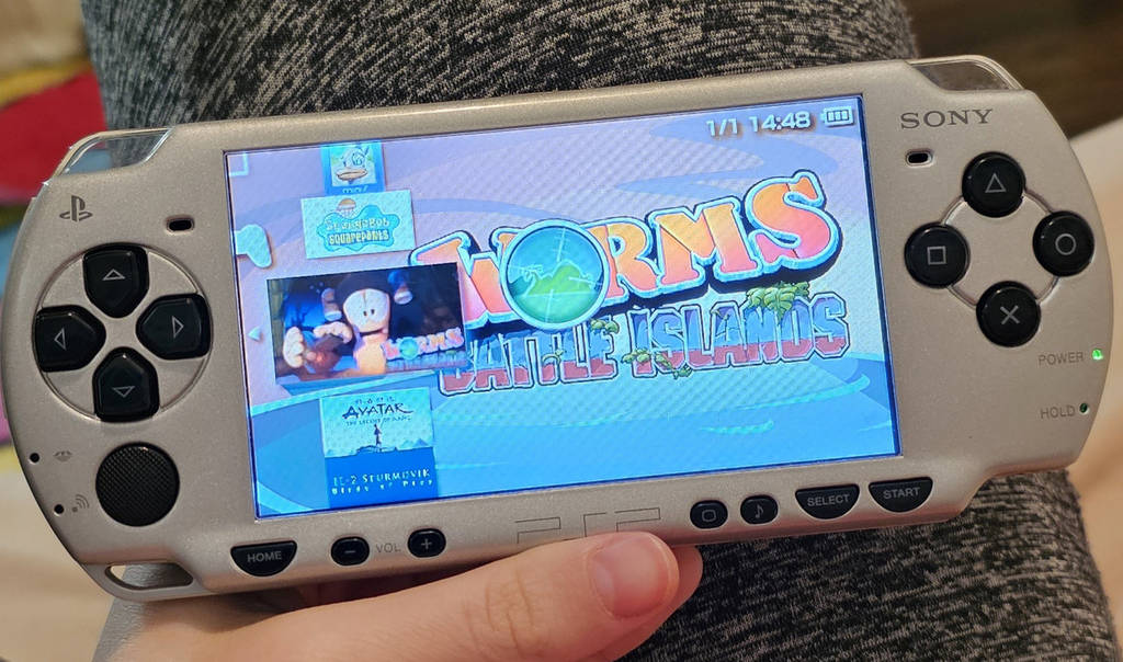 Лицьова панель PSP2000 - фото покупців 1