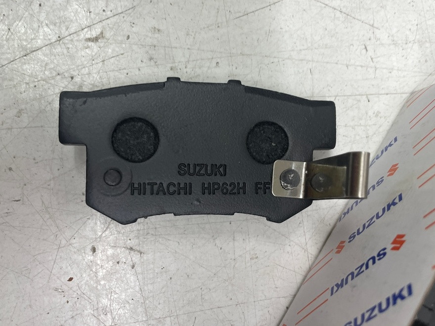 Оригінальні гальмівні передні колодки SUZUKI 55800-80j01, фото 1