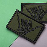 Набір шевронів 2 шт. із липучкою Скелет рука, Hand Shaka 5х8 см хакі, вишитий патч шеврон, нашивка, липучка, фото 6