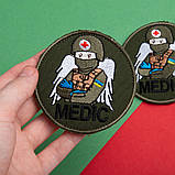 Набір шевронів 2 шт. на липучці MEDIC хакі 7,5х7,5 см, вишитий патч шеврон нашивка медична, медичний, медичний, фото 2