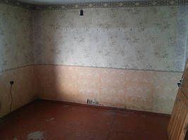 Стены и полы в доме.