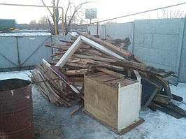 Дерево разобрали соседи, что позволило сэкономить примерно на полутора КамАЗах...