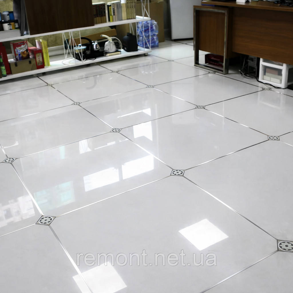 Самоклеюча декоративна стрічка «Срібло» рулон - 10 мм × 50 м | Для швів плитки, декору стін, меблів та дверей, фото 1