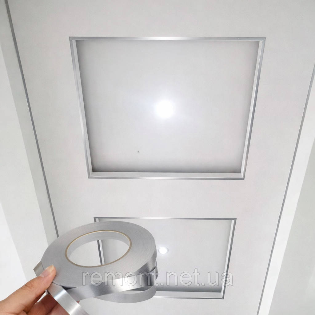 Самоклеюча декоративна стрічка «Срібло» рулон - 20 мм × 50 м | Для швів плитки, декору стін, меблів та дверей, фото 1