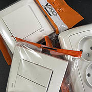 Розетки та вимикачі Viko