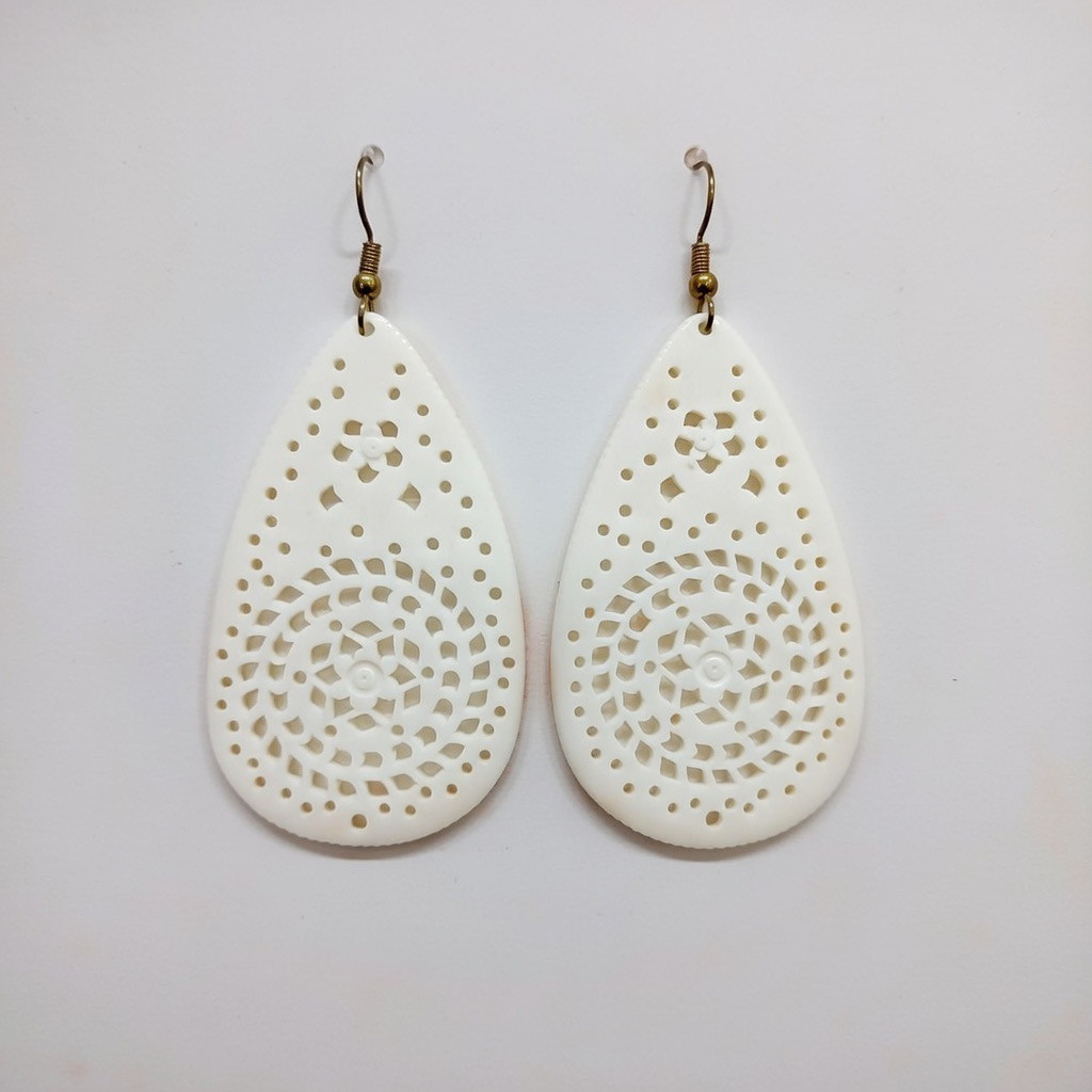 Сережки овальні мереживні великі молочні, фото 1