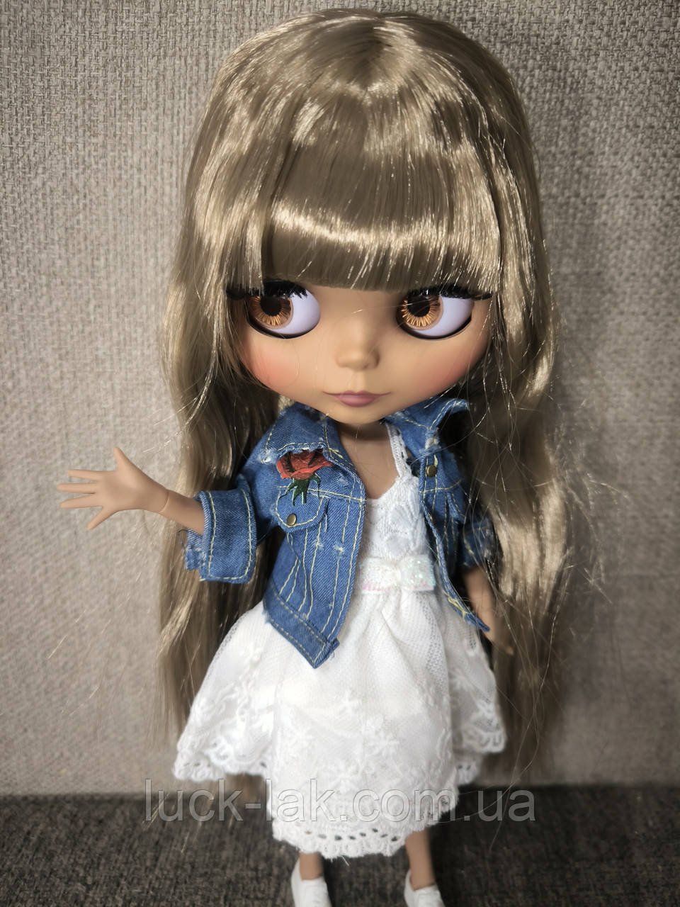 Шарнірна лялька Блайз пшентичний колір волосся + 10 пар пензлів, одяг і взуття, фото 1