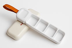 Органайзер для таблеток із 3 відділеннями з логотипом Biotus, U Disk Shape Plastic Pill Box 3 Compartment, MEMOSAN, U-подібна, з