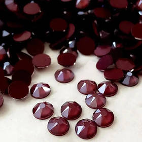 Swarovski Dark Red