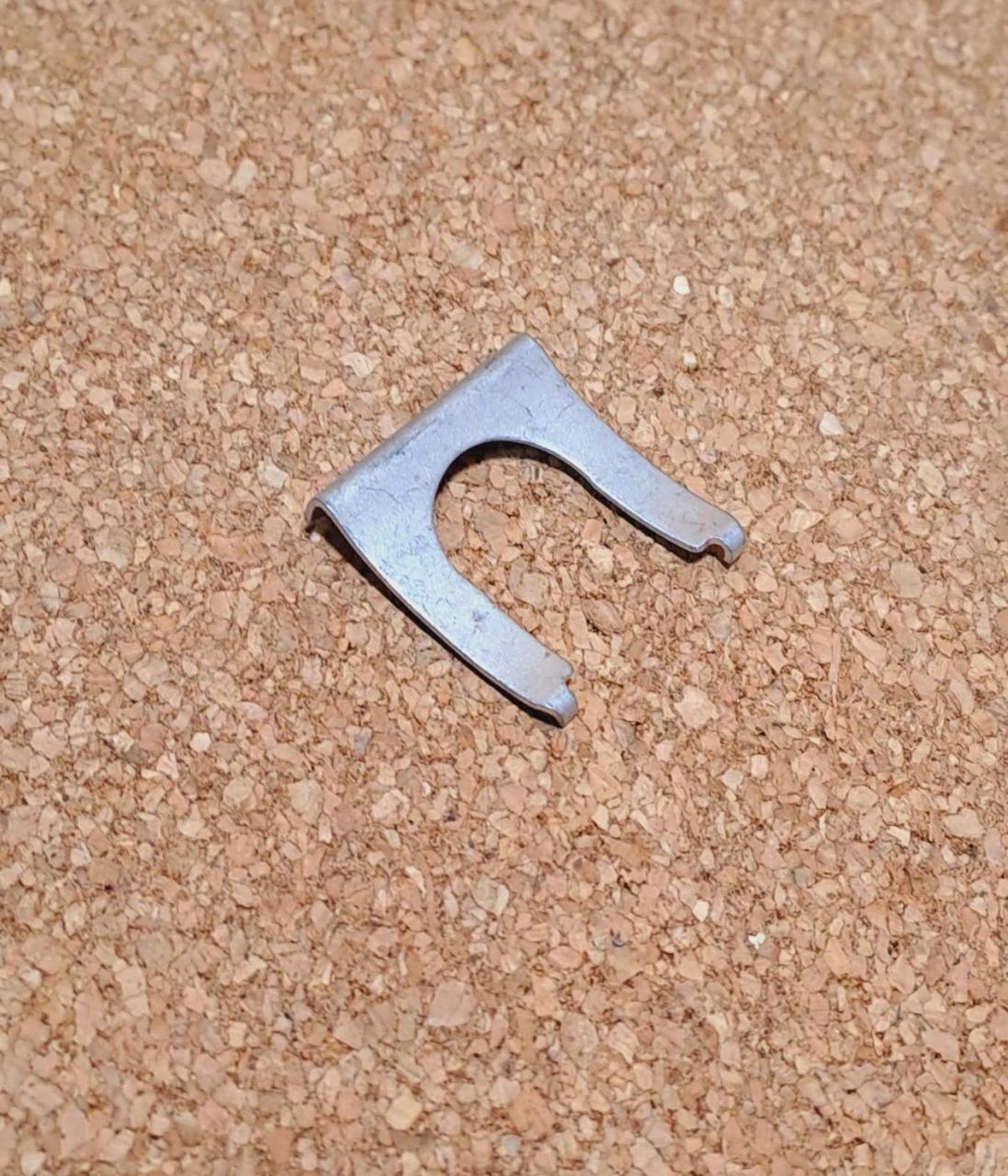 Кліпса кріплення троса КПП Geely LC Cross GX2 Джилі ЛС Крос Крос ГХ2 ЖХ2 ДЖХ2, фото 1