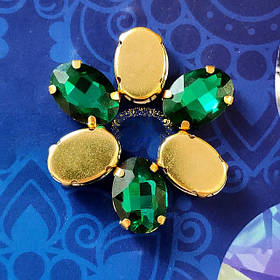 Стрази в золотих цапах