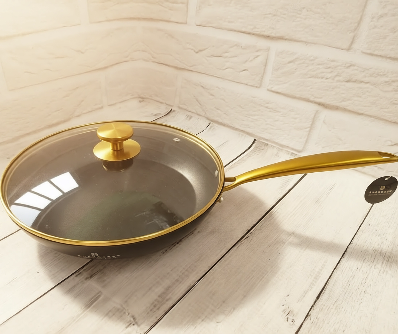 Велика сковорідка 20 см 1.1 л із кришкою Edenberg EB-3416 Сковорода з мармуровим антипригарним покриттям, фото 1