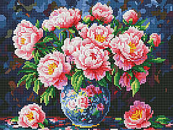 Букет півоній у вазі