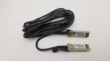 Кабелі та адаптери