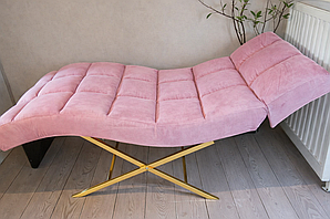 Анатомічна кушетка Ledy Lash з вигнутою формою для максимальної підтримки тіла клієнта