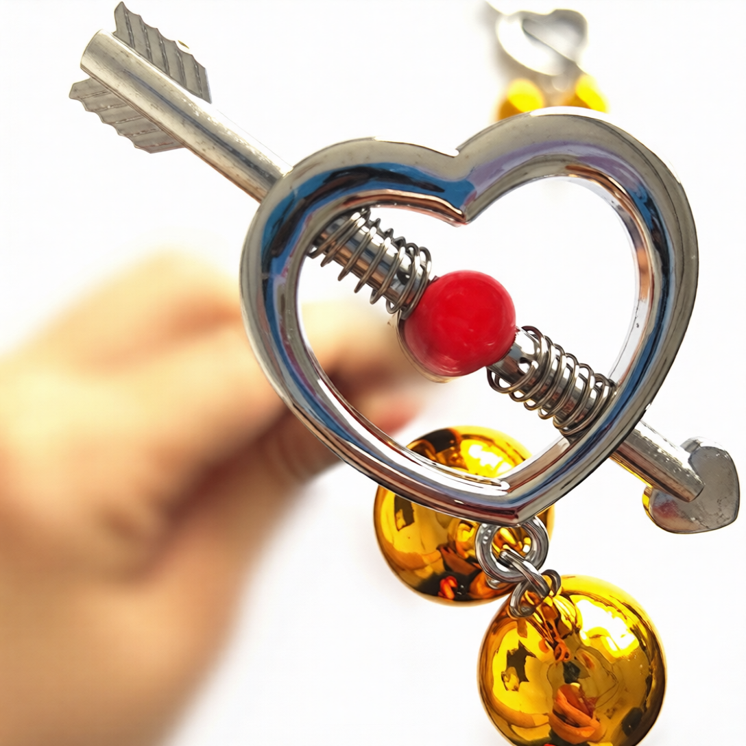 Затискачі для сосків у формі серця зі стрілою Купідона та дзвіночками, металеві, регульовані, фото 1