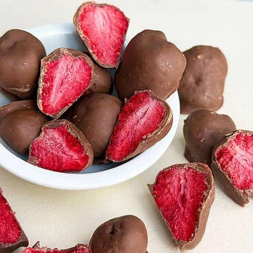 Полуниця сублімована в молочному шоколаді ОПТ Код/Артикул 5405