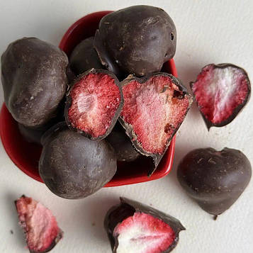 Полуниця сублімована в чорному шоколаді ОПТ Код/Артикул 5480