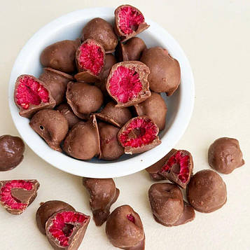 Малина сублімована в молочному шоколаді ОПТ Код/Артикул 5375