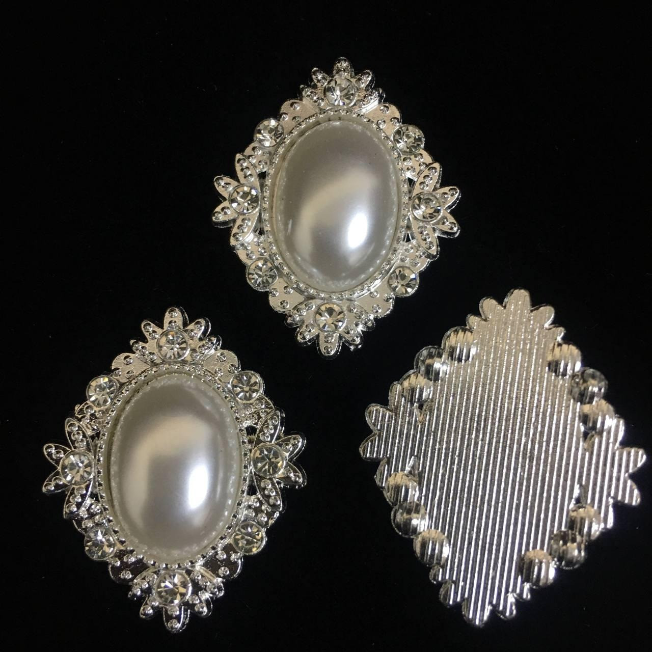 Декоративный елемент  Silver з перлиною, 33х25мм