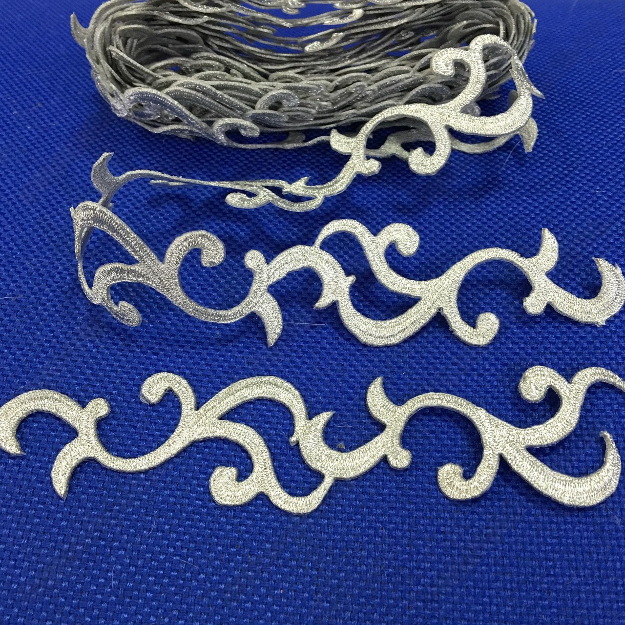 Термоклейова тасьма, ширина 4 см*1 м ( срібло)