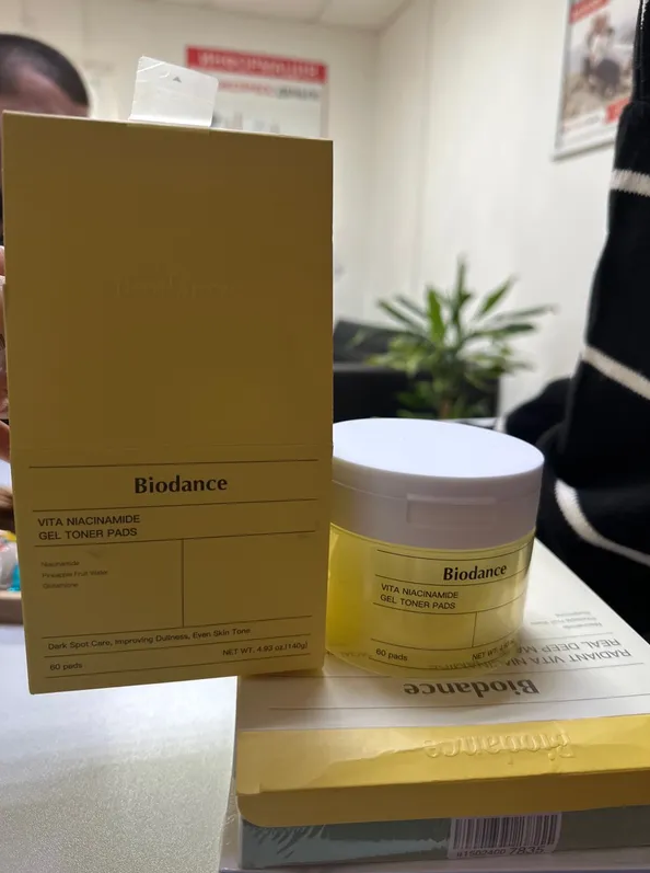 Гелеві тонер-пади для обличчя Biodance Vita Niacinamide з ніацинамідом, 60 шт. - фото покупців 1