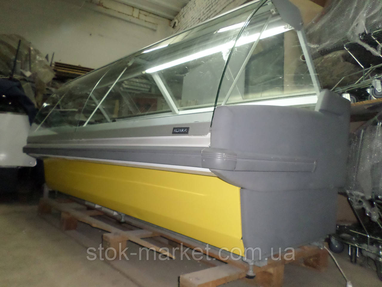 Вітрина холодильна KOXKA 2.6 м. бу, Холодильний прилавк б/у