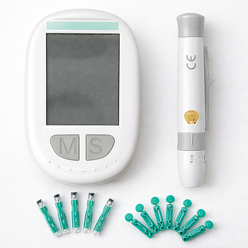 Прилад для вимірювання цукру + 50 тестів, від батарейки, GS61 / Глюкометр / Вимірювач цукру в крові