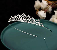 Діадема для дівчинки елегантна для свята