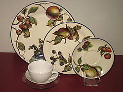 Підставка для 3х тарілок і чашки "Подвійна" (акрил 3 мм)