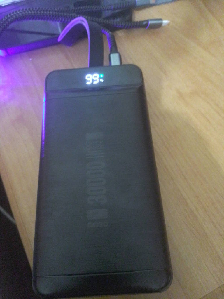 Повербанк PowerWay QC30 30000 mAh 22.5W powerbank для смартфона планшета кільцевої лампи - Чорний - фото покупців 1