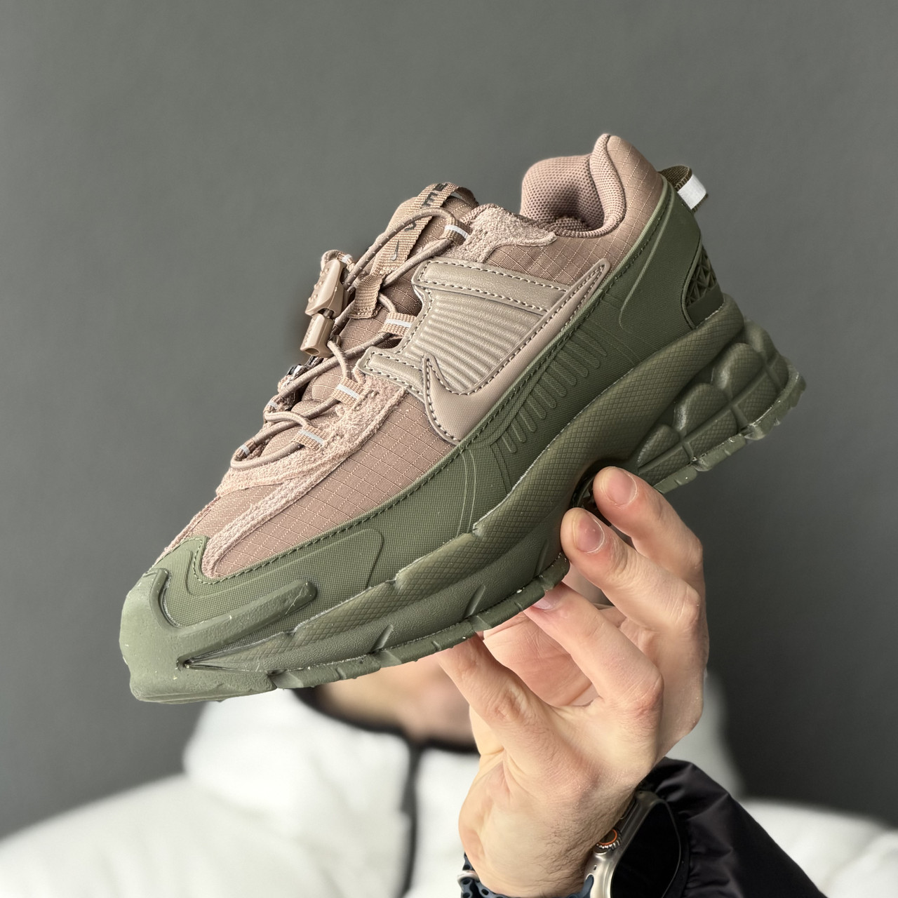 Nike Air Zoom Vomero Roam 43, фото 1