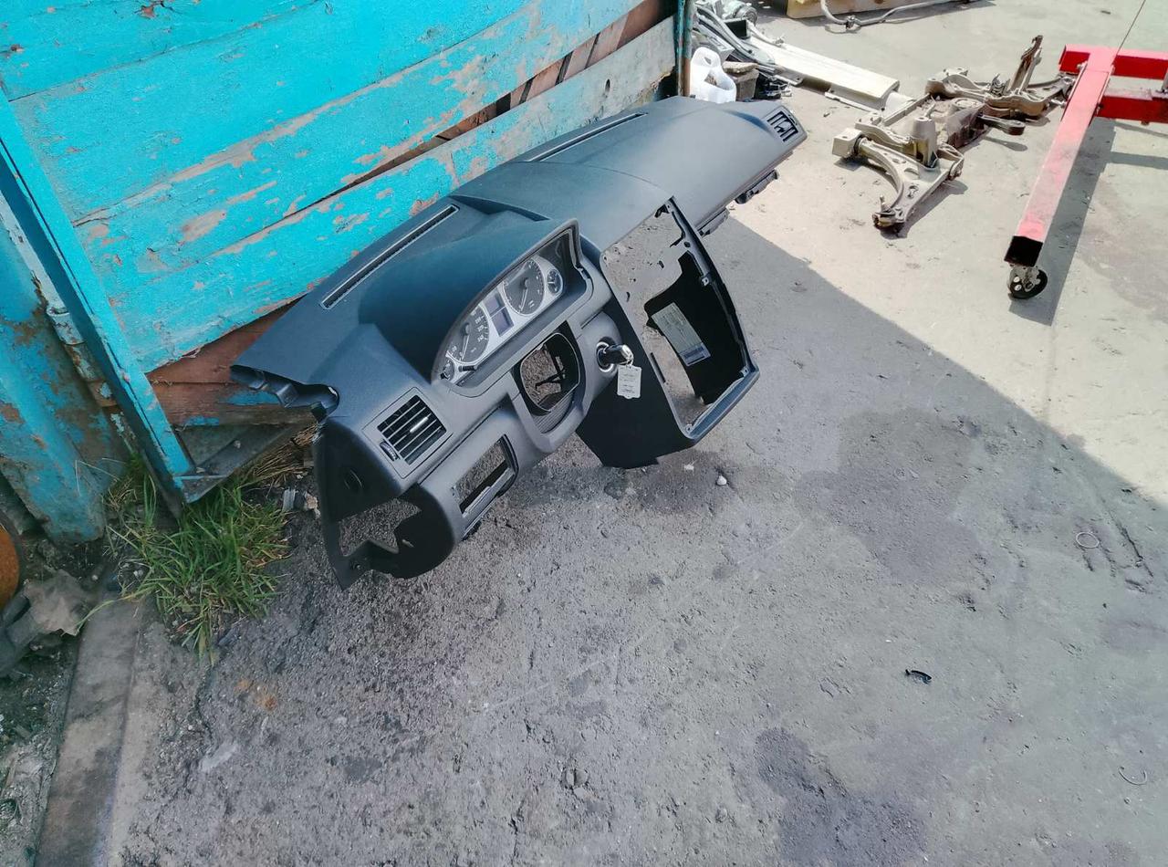 Вітаю зацікавлених на авто розборці Чемпіон !!!<br />
 Предметом оголошення є&nbsp;Крило Переднє Праве Vw Jetta LA3H Golf 5 Combi 1K5821022A<br />
 Фактичний стан на фото. Гарантія 14 днів на встановлення та перевірку<br />
 Висилаємо по всій Україні по передоплаті на транспортні витрати!<br />
 Наявність та асортимент на складі постійно змінюються.<br />
 Точні деталі уточняйте по телефону +380973363743 — фото 4