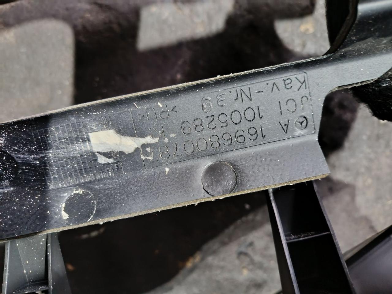 Вітаю зацікавлених на авто розборці Чемпіон !!!<br />
 Предметом оголошення Торпедо Mercedes A Klass W169 Панель Торпеда A1696800787&nbsp;<br />
 Фактичний стан на фото. Гарантія 14 днів на встановлення та перевірку<br />
 Висилаємо по всій Україні по передоплаті на транспортні витрати!<br />
 Наявність та асортимент на складі постійно змінюються.<br />
 Точні деталі уточняйте по телефону +380973363743 — фото 4