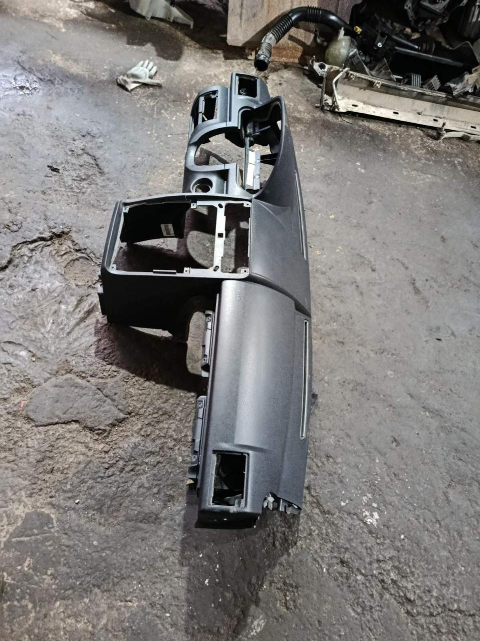 Вітаю зацікавлених на авто розборці Чемпіон !!!<br />
 Предметом оголошення Торпедо Mercedes A Klass W169 Панель Торпеда A1696800787&nbsp;<br />
 Фактичний стан на фото. Гарантія 14 днів на встановлення та перевірку<br />
 Висилаємо по всій Україні по передоплаті на транспортні витрати!<br />
 Наявність та асортимент на складі постійно змінюються.<br />
 Точні деталі уточняйте по телефону +380973363743 — фото 6