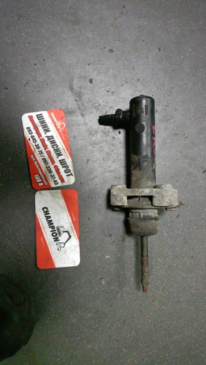 Вітаю зацікавлених на авто розборці Чемпіон !!!<br />
 Предметом оголошення є&nbsp;Головний циліндр зчеплення Chrysler Pt Cruiser 2.0 04668632AA<br />
 Фактичний стан на фото. Гарантія 14 днів на встановлення та перевірку<br />
 Висилаємо по всій Україні по передоплаті на транспортні витрати!<br />
 Наявність та асортимент на складі постійно змінюються.<br />
 Точні деталі уточняйте по телефону +380973363743 — фото 2