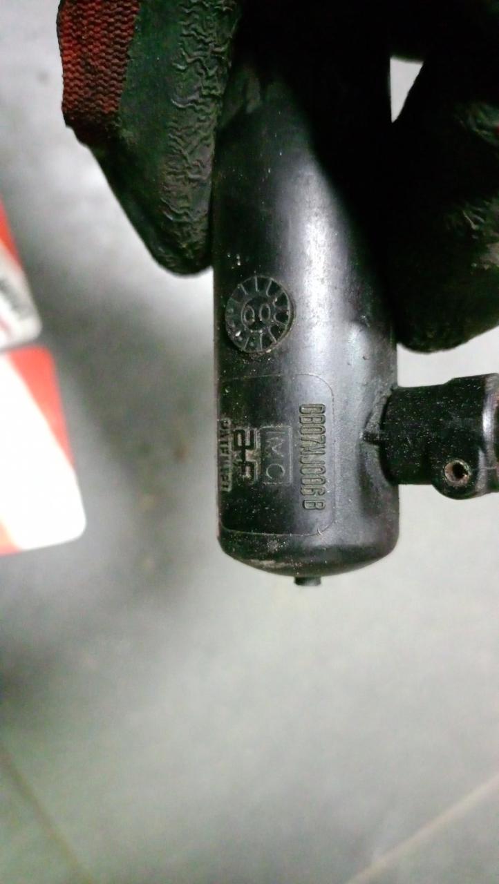 Вітаю зацікавлених на авто розборці Чемпіон !!!<br />
 Предметом оголошення є&nbsp;Головний циліндр зчеплення Chrysler Pt Cruiser 2.0 04668632AA<br />
 Фактичний стан на фото. Гарантія 14 днів на встановлення та перевірку<br />
 Висилаємо по всій Україні по передоплаті на транспортні витрати!<br />
 Наявність та асортимент на складі постійно змінюються.<br />
 Точні деталі уточняйте по телефону +380973363743 — фото 3