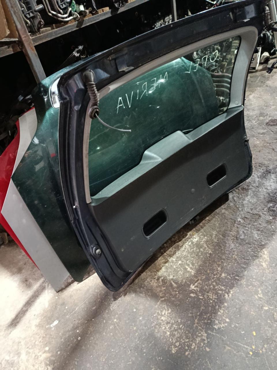 Вітаю зацікавлених на авто розборці Чемпіон !!!<br />
 Предметом оголошення є&nbsp;Кришка Багажника Opel Meriva A Кляпа Двері Задній 93174370 126291<br />
 Фактичний стан на фото. Гарантія 14 днів на встановлення та перевірку<br />
 Висилаємо по всій Україні по передоплаті на транспортні витрати!<br />
 Наявність та асортимент на складі постійно змінюються.<br />
 Точні деталі уточняйте по телефону +380973363743 — фото 5