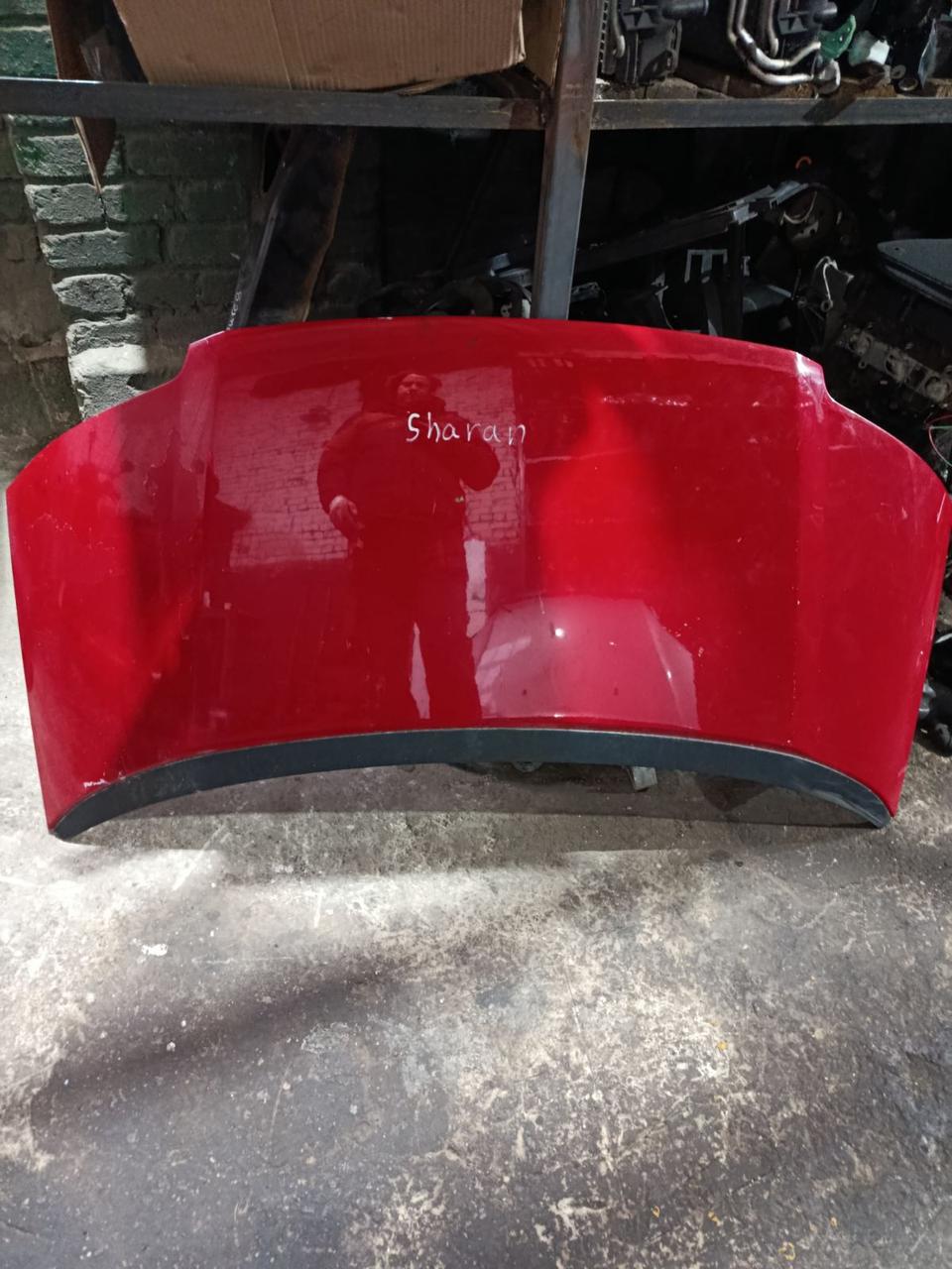 Вітаю зацікавлених на авто розборці Чемпіон !!!<br />
 Предметом оголошення є&nbsp;Капот Volkswagen Sharan I Seat Alhambra 7M3823031J 7M3823031F<br />
 Фактичний стан на фото. Гарантія 14 днів на встановлення та перевірку<br />
 Висилаємо по всій Україні по передоплаті на транспортні витрати!<br />
 Наявність та асортимент на складі постійно змінюються.<br />
 Точні деталі уточняйте по телефону +380973363743 — фото 1