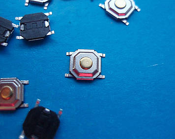 Кнопка тактова. Мікроперемикач 5х5х1.5мм SMD