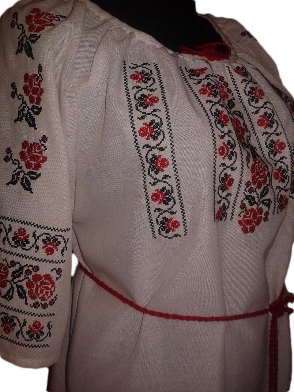 Вишиванка жіноча "Нелла" BU-0024