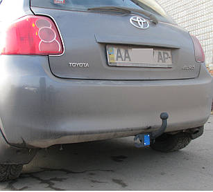 Фаркоп Toyota Auris e150 (2006-2012) Тойотп Ауріс