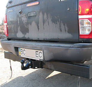 Фаркоп Toyota Hilux (2010-2015) Тойота Хайлюкс